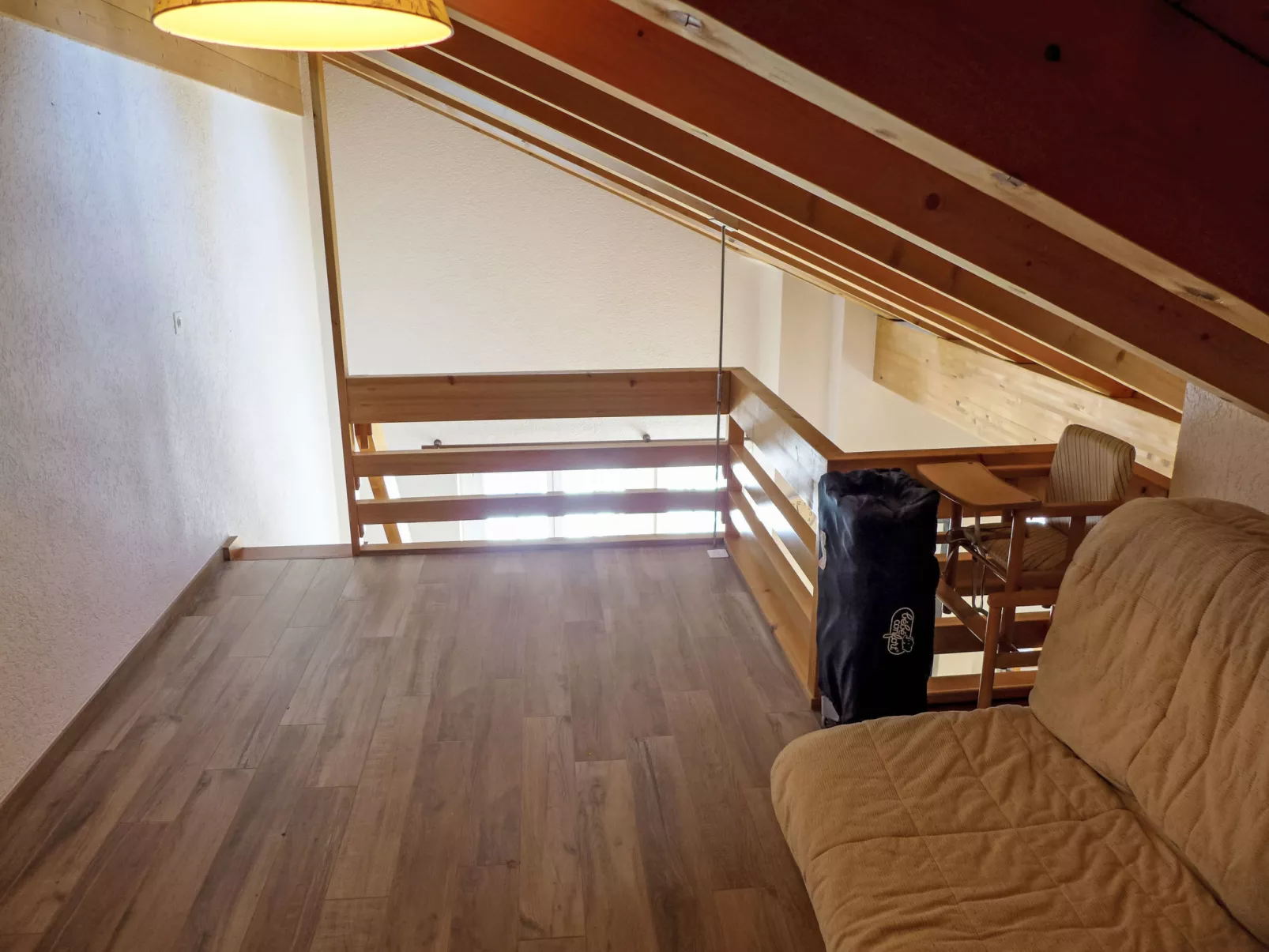 La Colline G-Inside