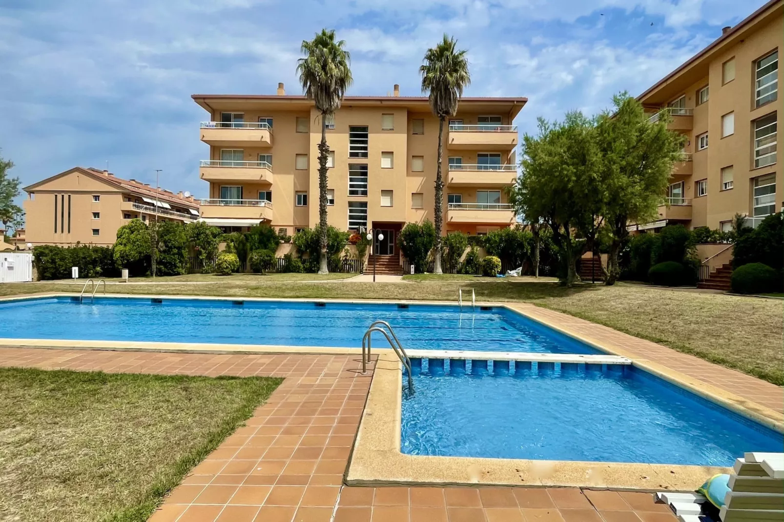 GOLF MAR II F 2-4-Pool