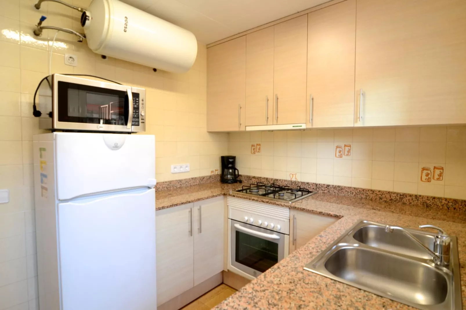 MARINA 1-D-Kitchen