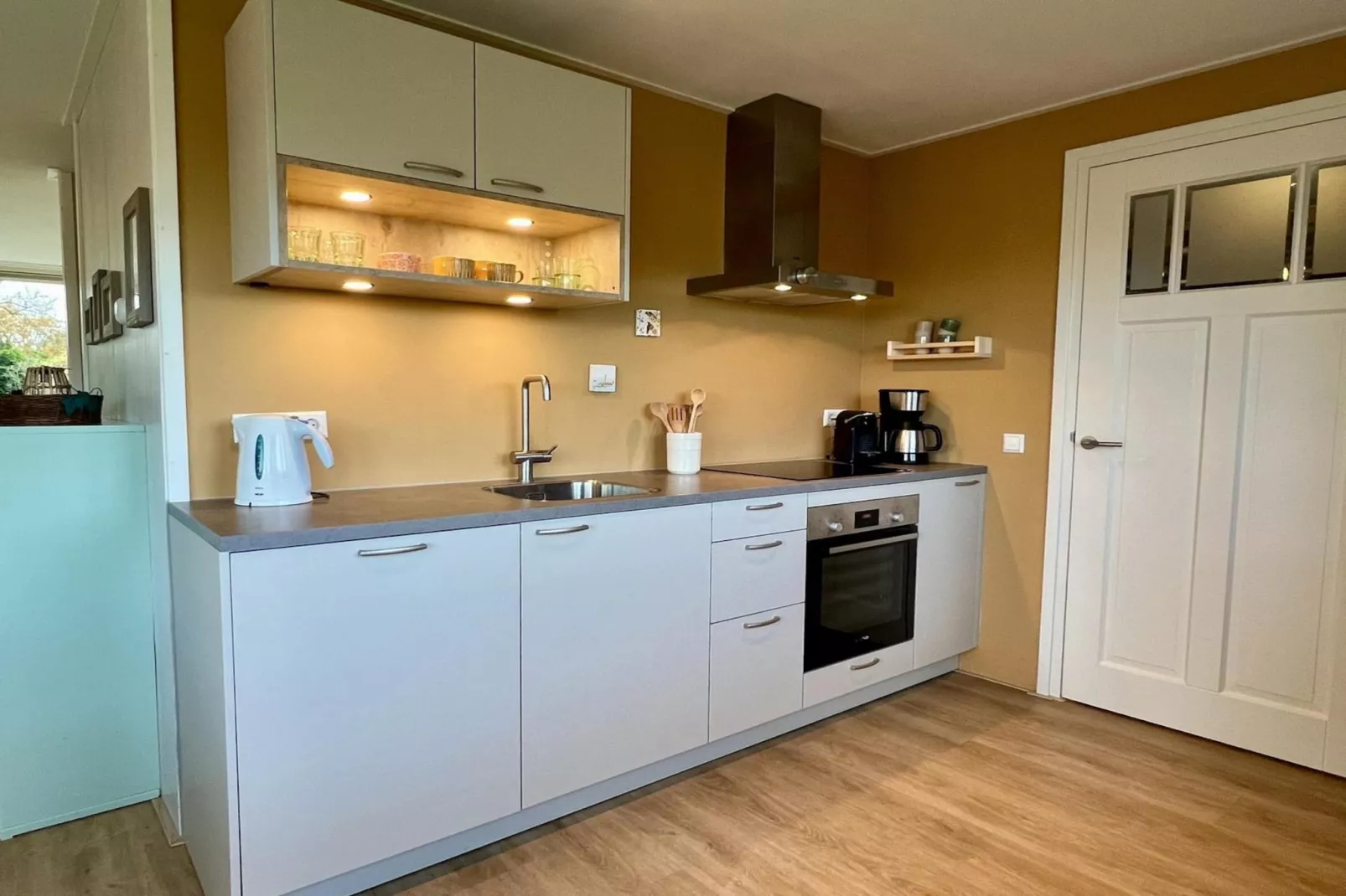 Eureka 102-Kitchen