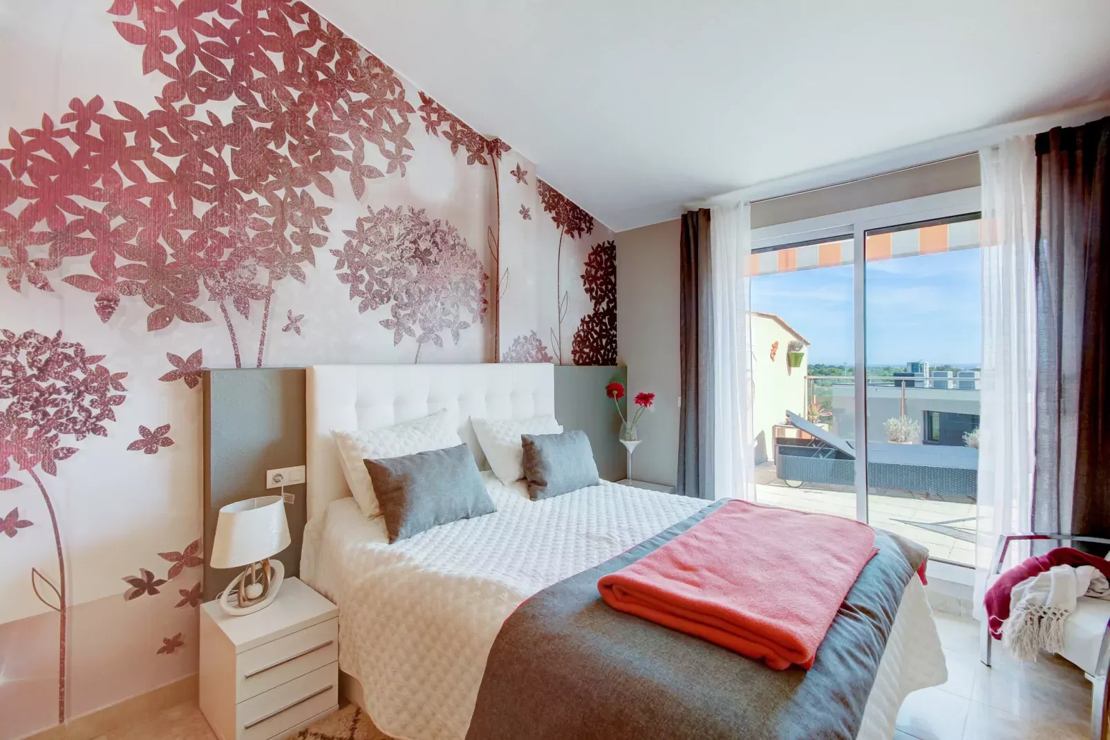 SUN VILLAGE P2-Schlafzimmer