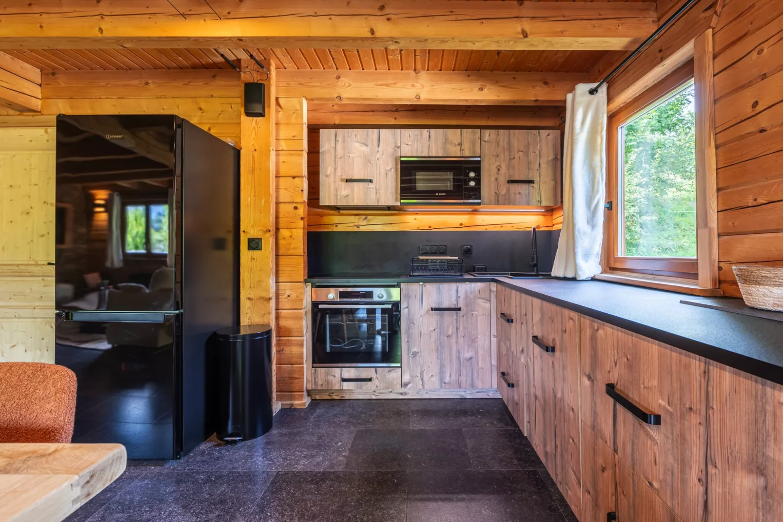 BOIS DE CHAMPELLE N°28 - 4P8-Kitchen