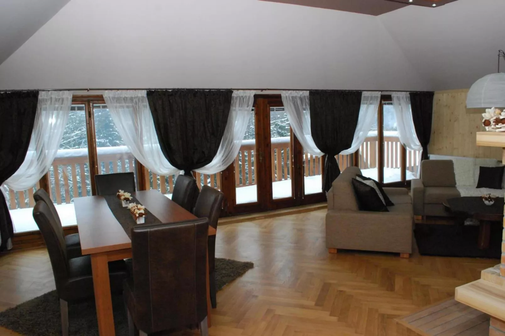 Staré Hamry MOSL590-Dining room