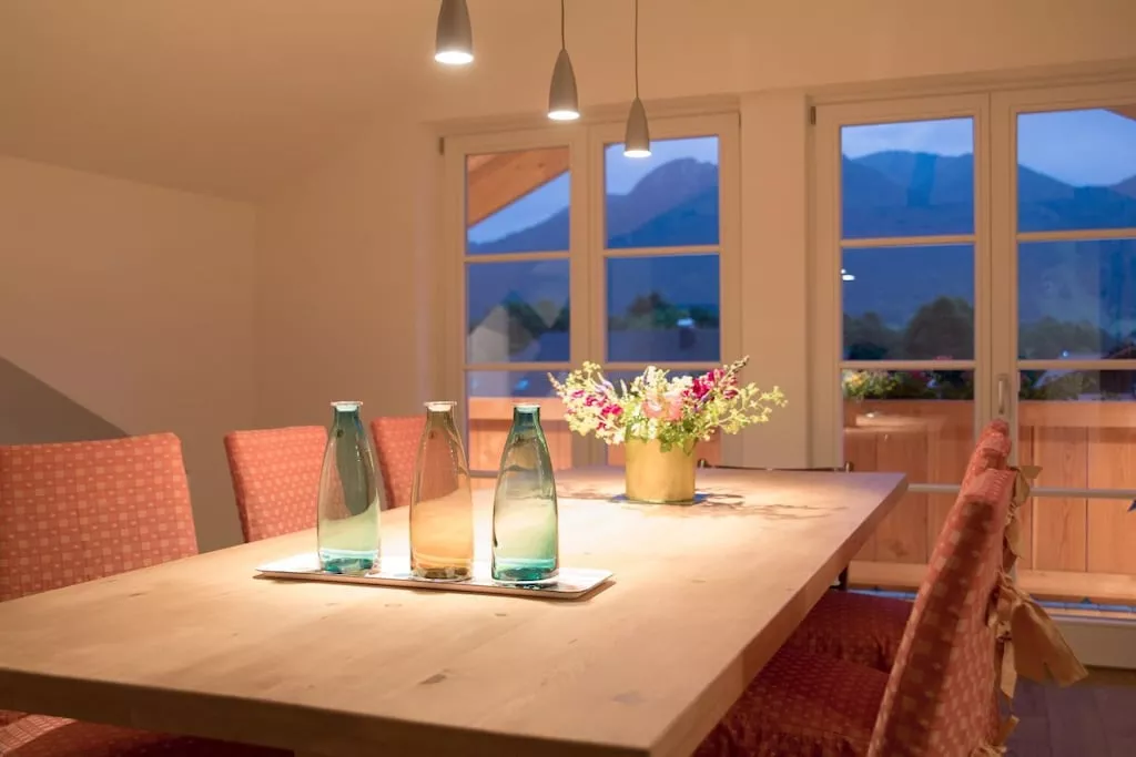 87166-Dining room