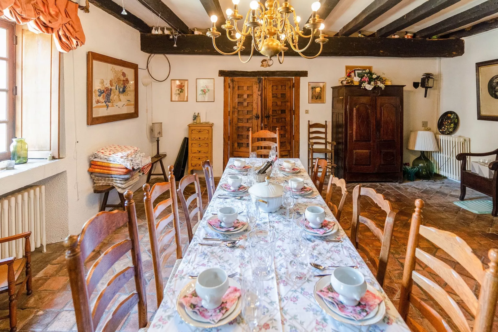 LE VIEUX CHATEAU-Esszimmer