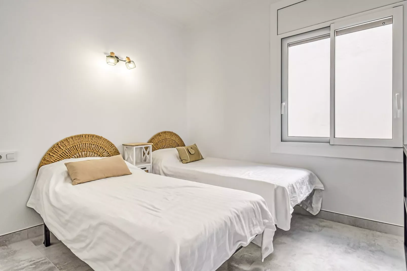 Costa 2 5 Canyelles Roses-Bedroom