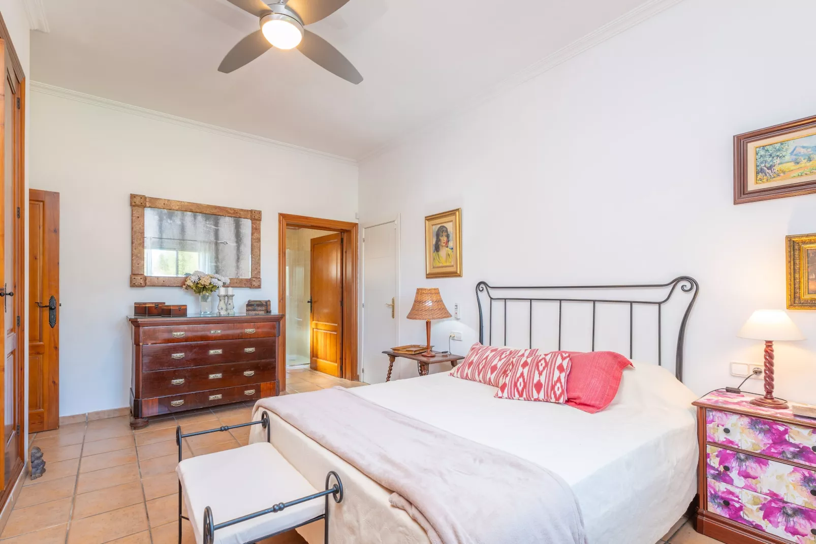 Na Poram-Bedroom