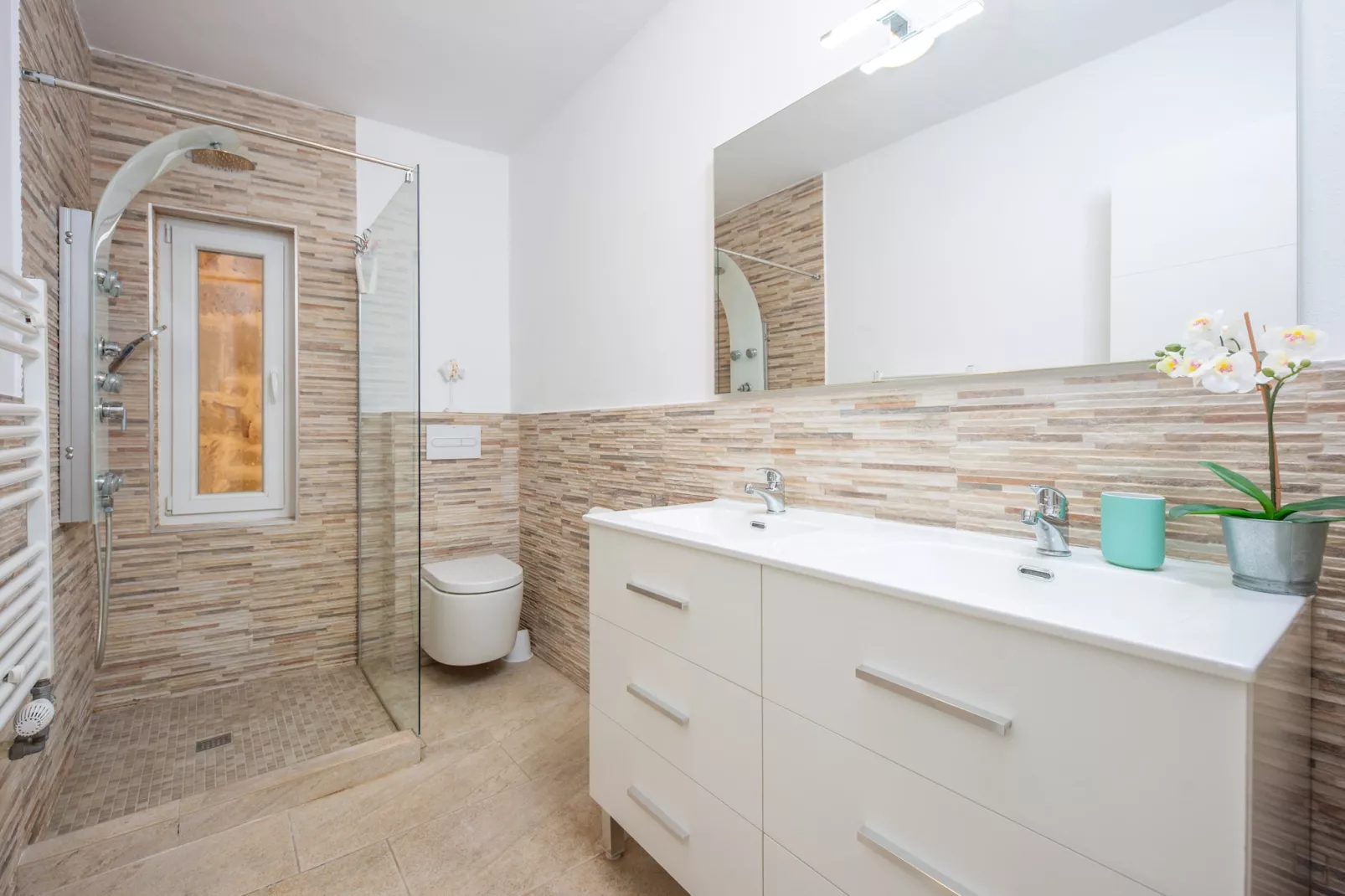 Casa Feliz-Bathroom