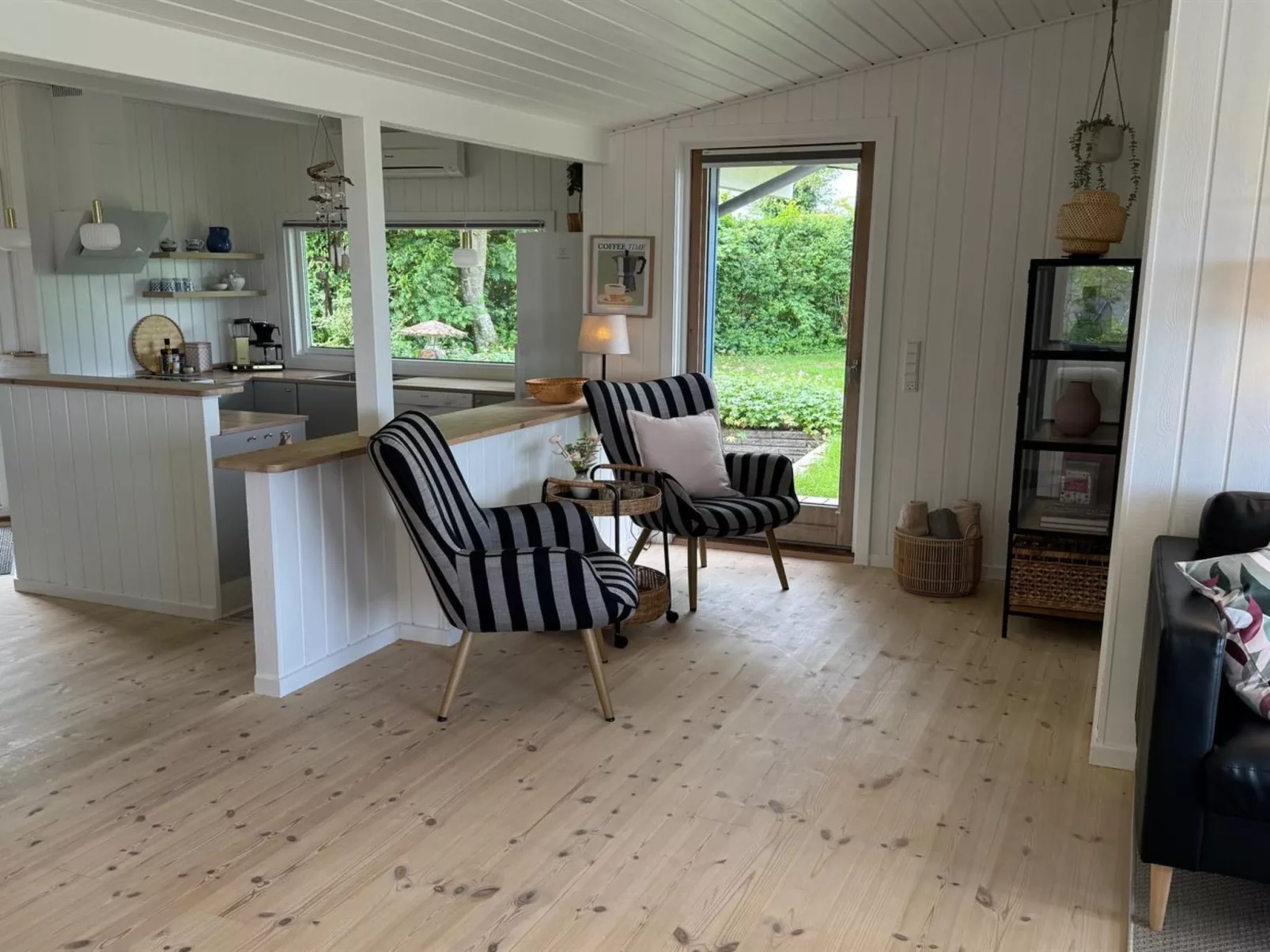 "Anelle" - 285m from the sea-Drinnen