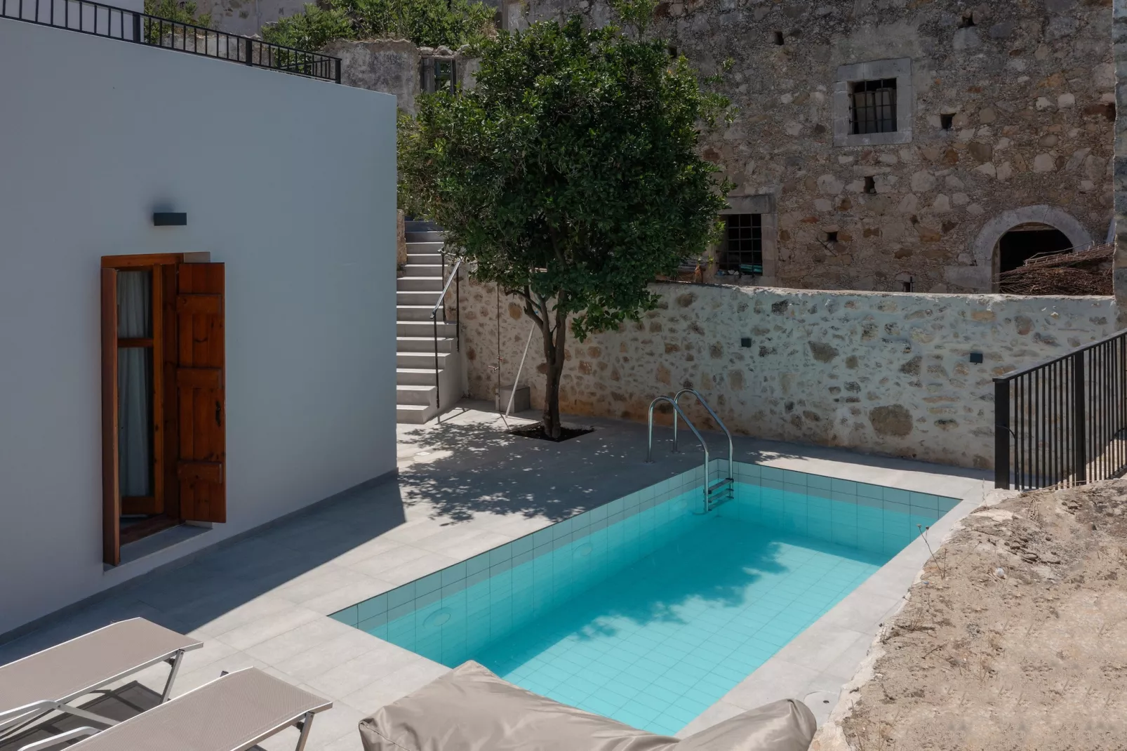 View Mare Maroulas-Pool