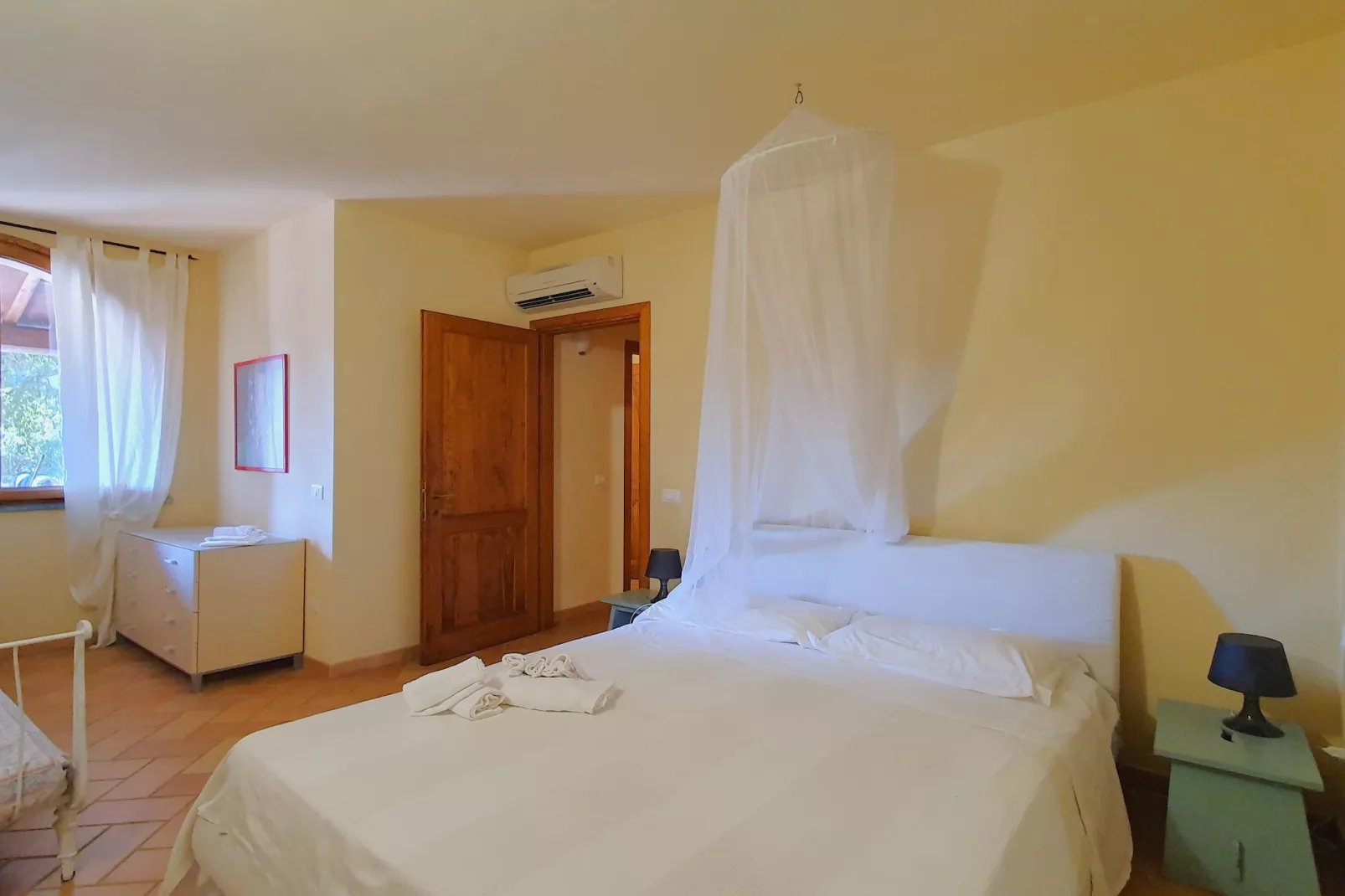 APP 2-Schlafzimmer