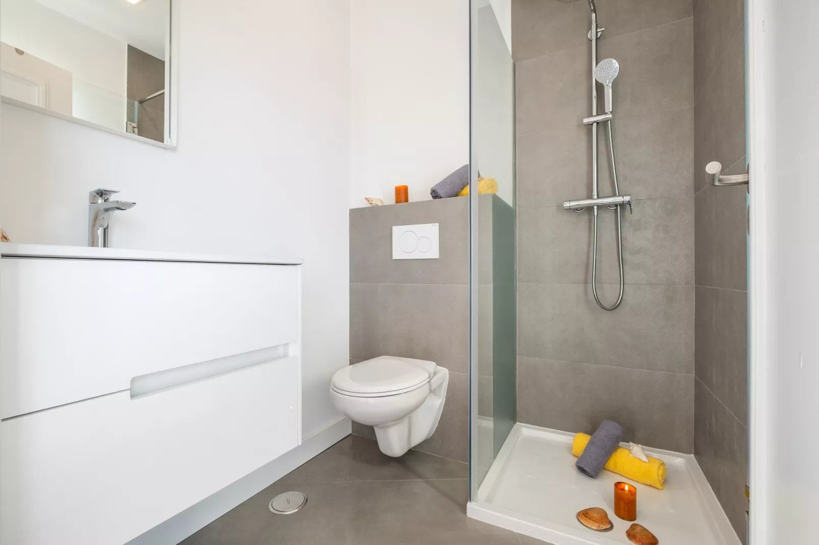 Apartment Portland-Bathroom