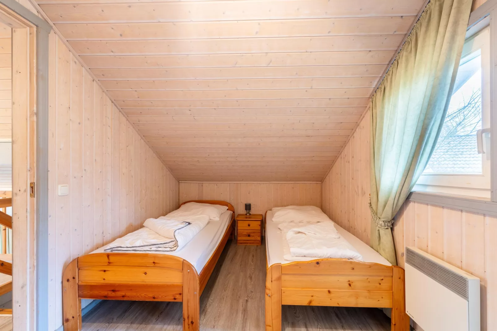Kranich 244-Bedroom
