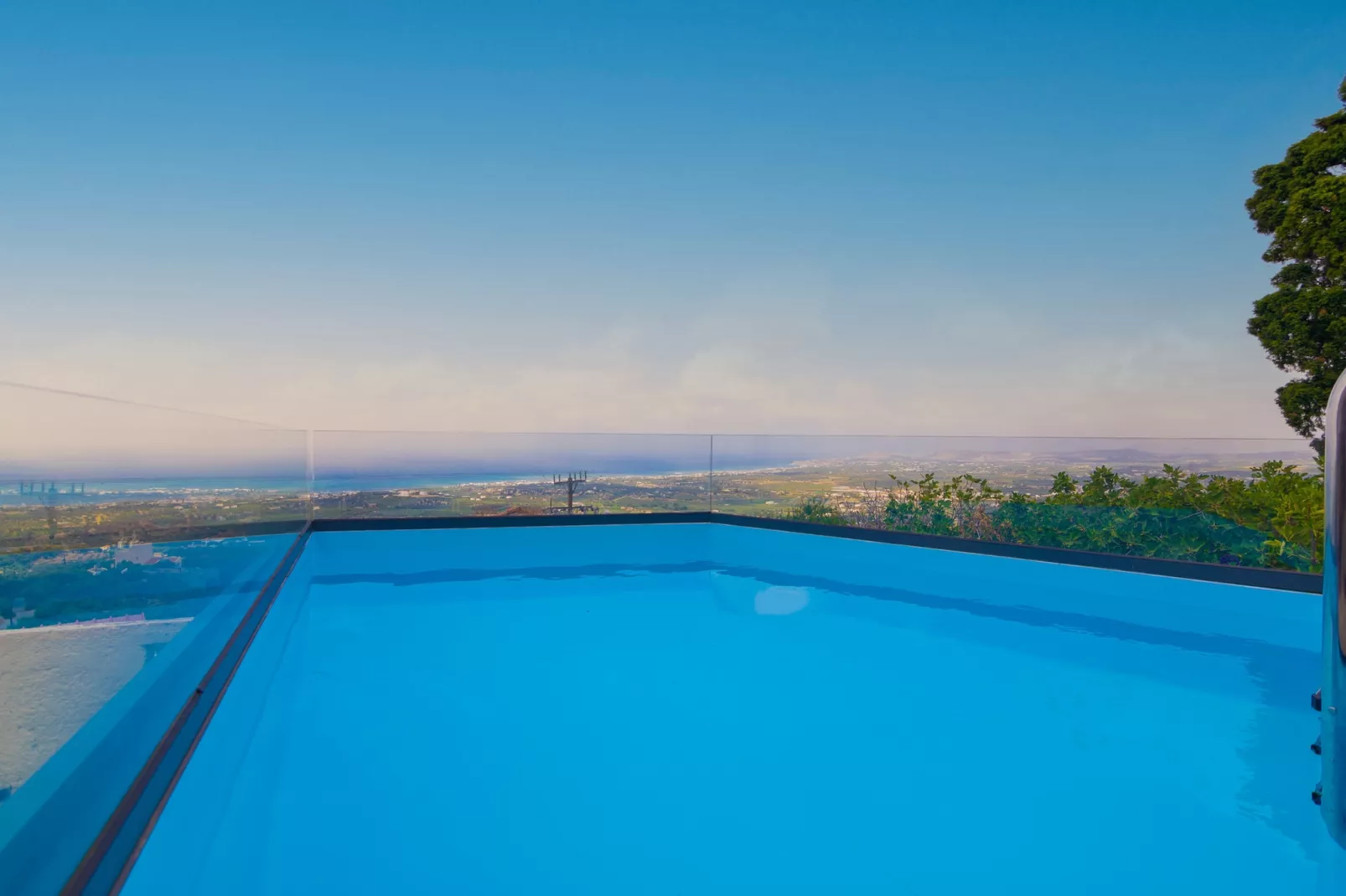 Iliahtida-Pool