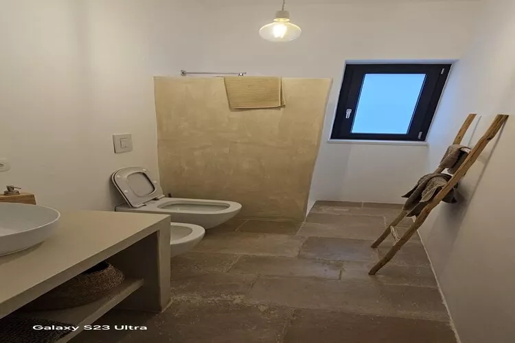 Trullo Milena Fasano-Bathroom