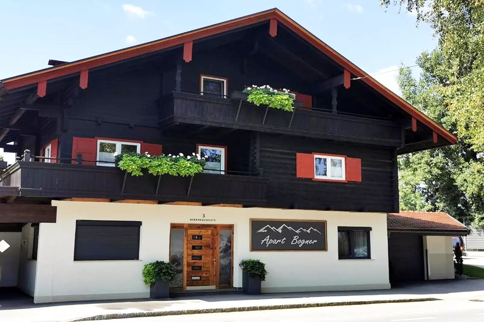Apart Bogner-Exterior summer