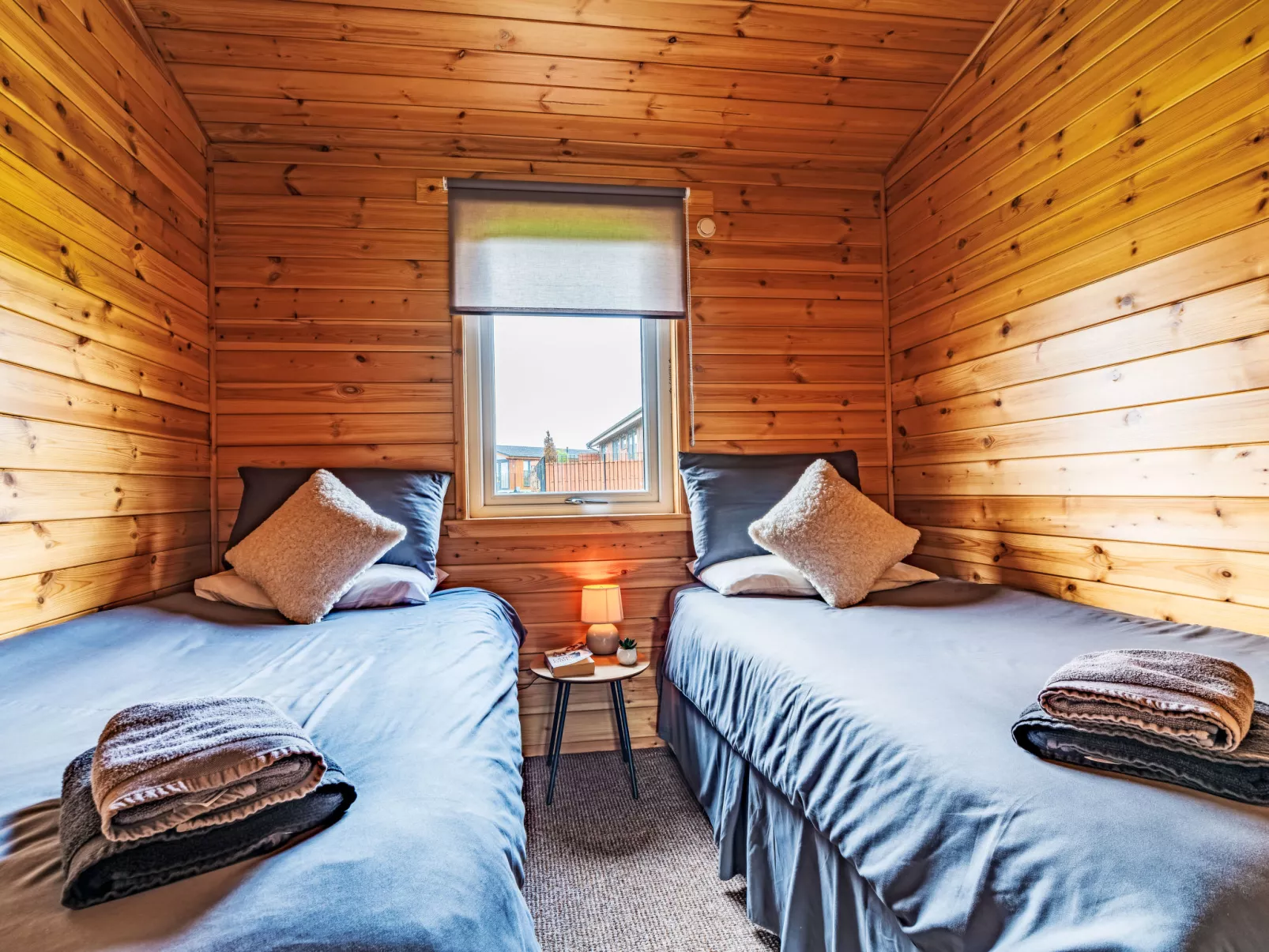 Loch Leven Lodge 21-Inside