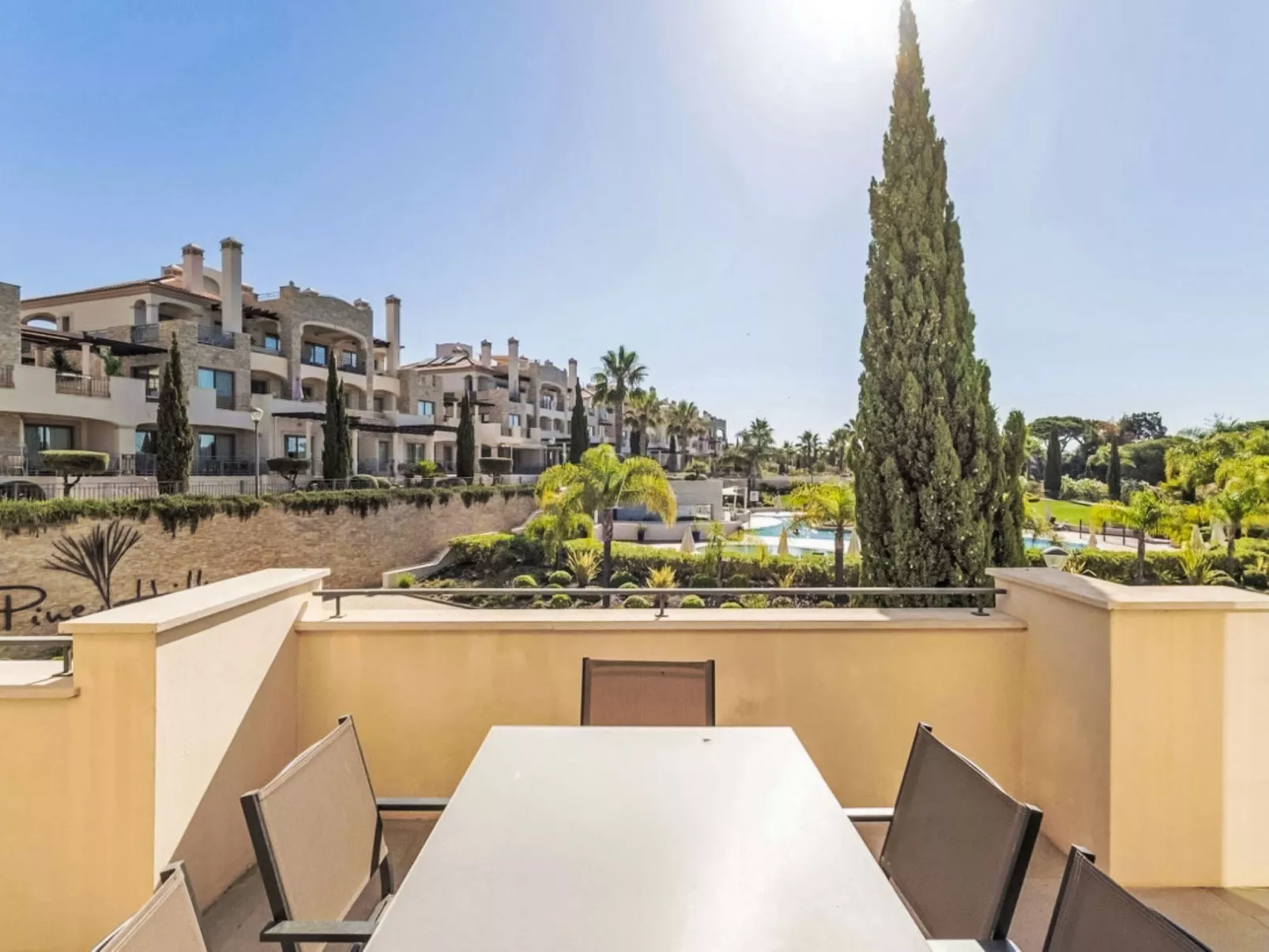 Pine Hills Reva Santuary Modern Elegance-Outside