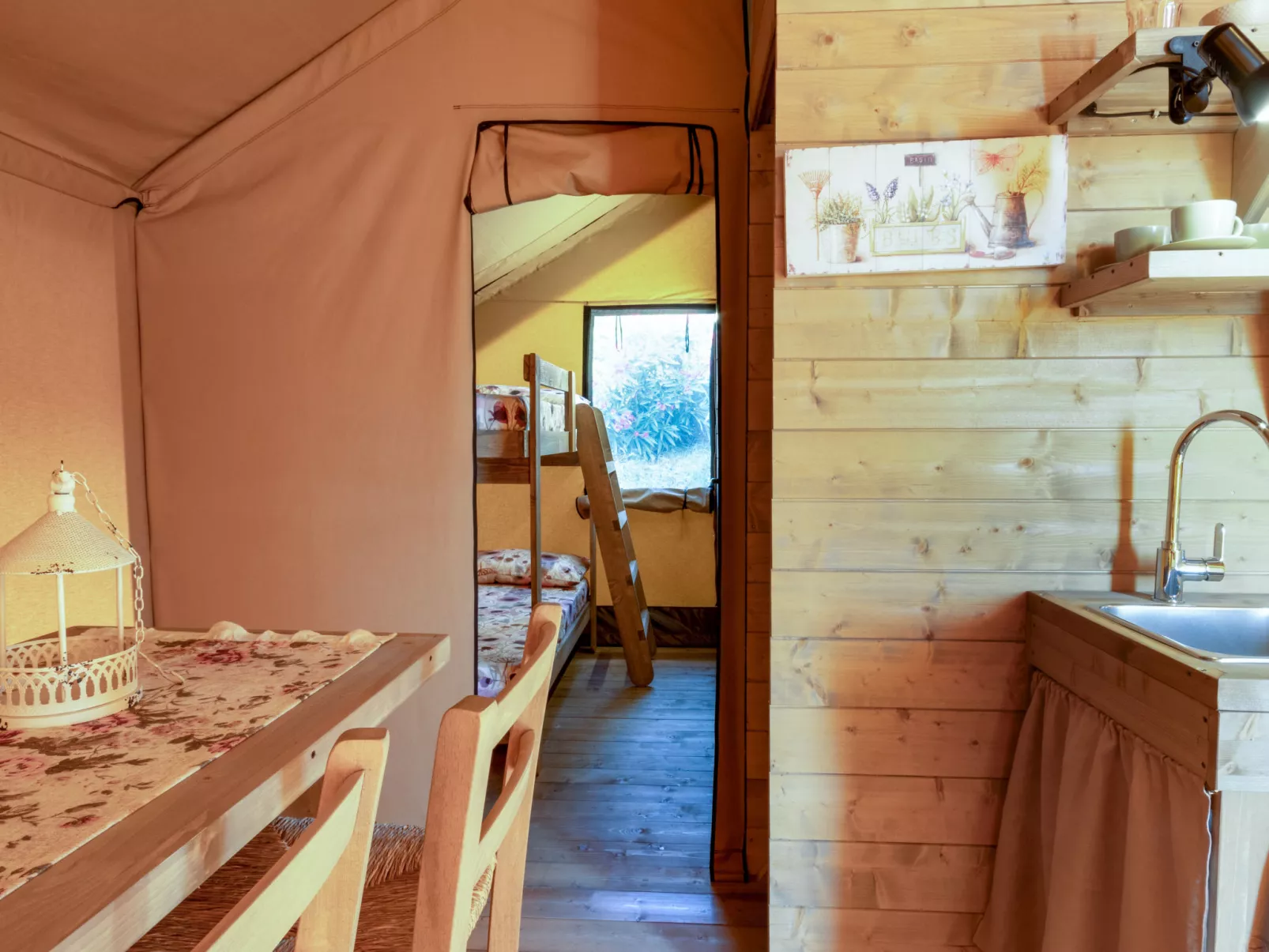 Glampingtent Zeus-Inside