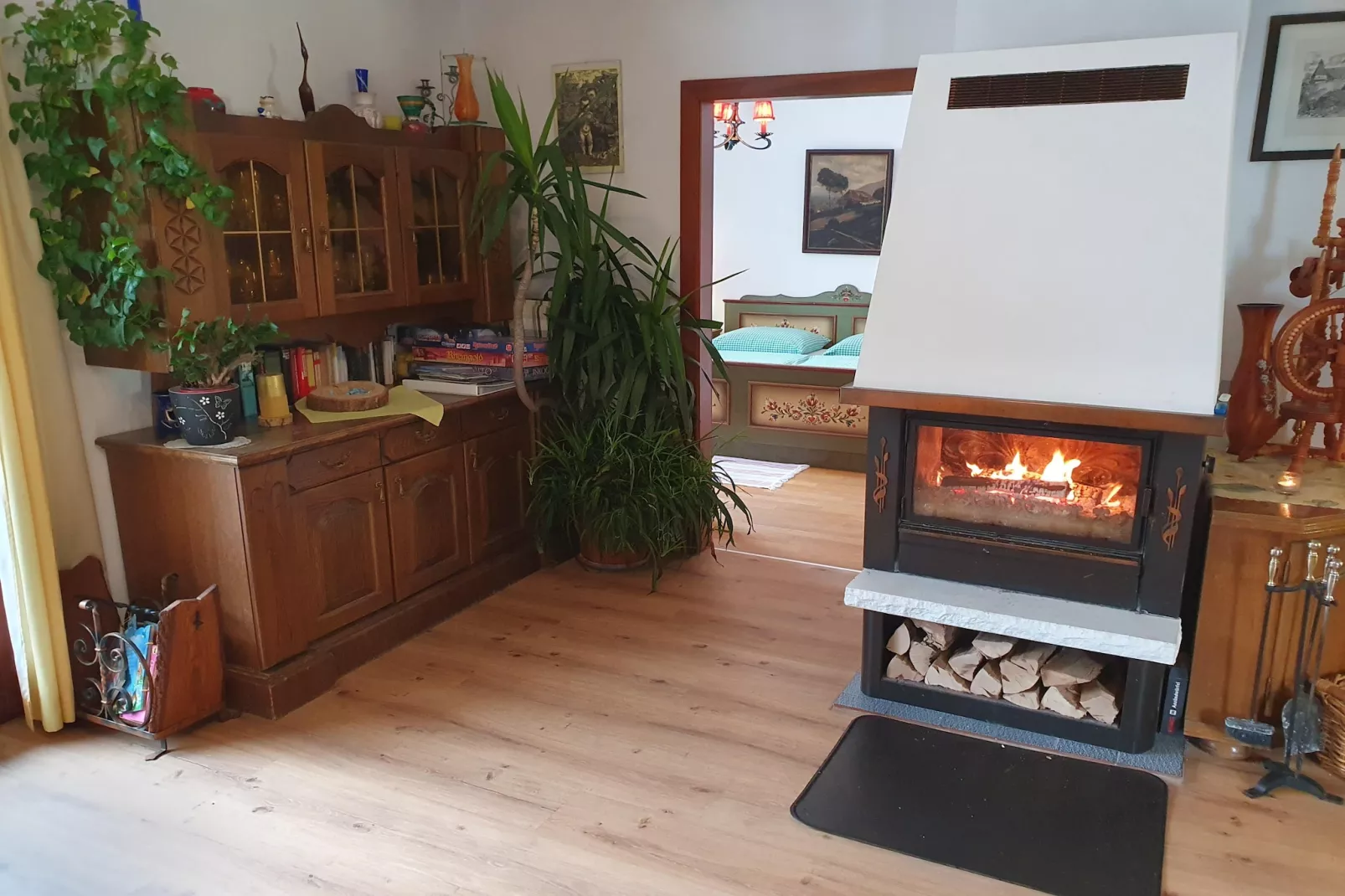 Haus Ella-Living room