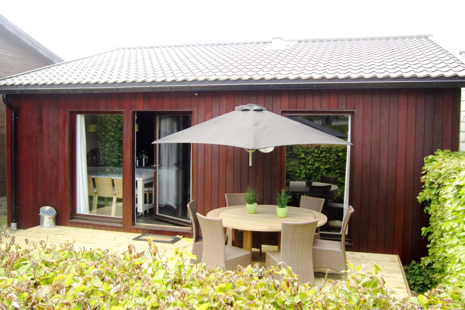 Chalet Orange-Image-tags.