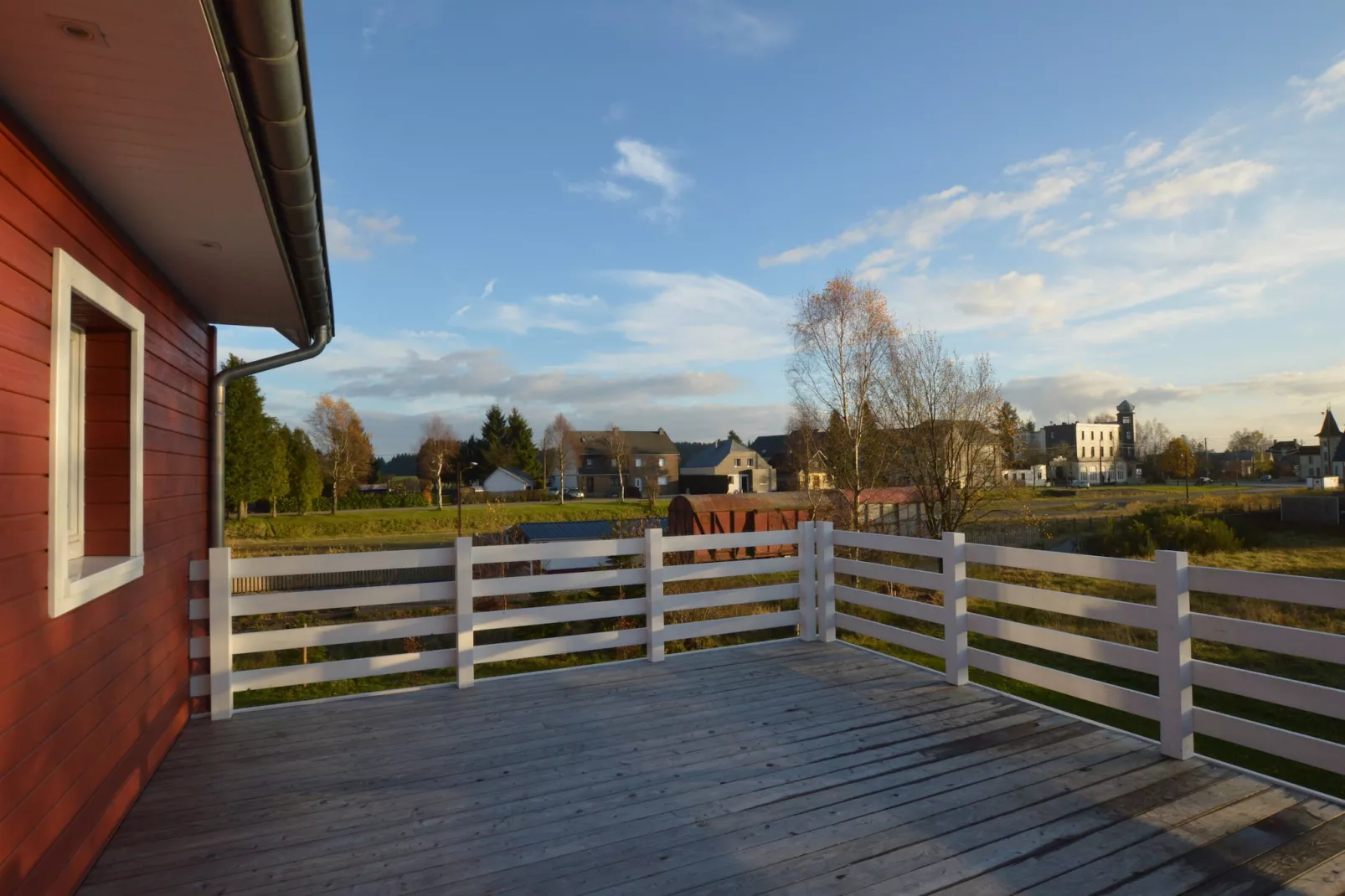 Rod Hus-Terrace balcony