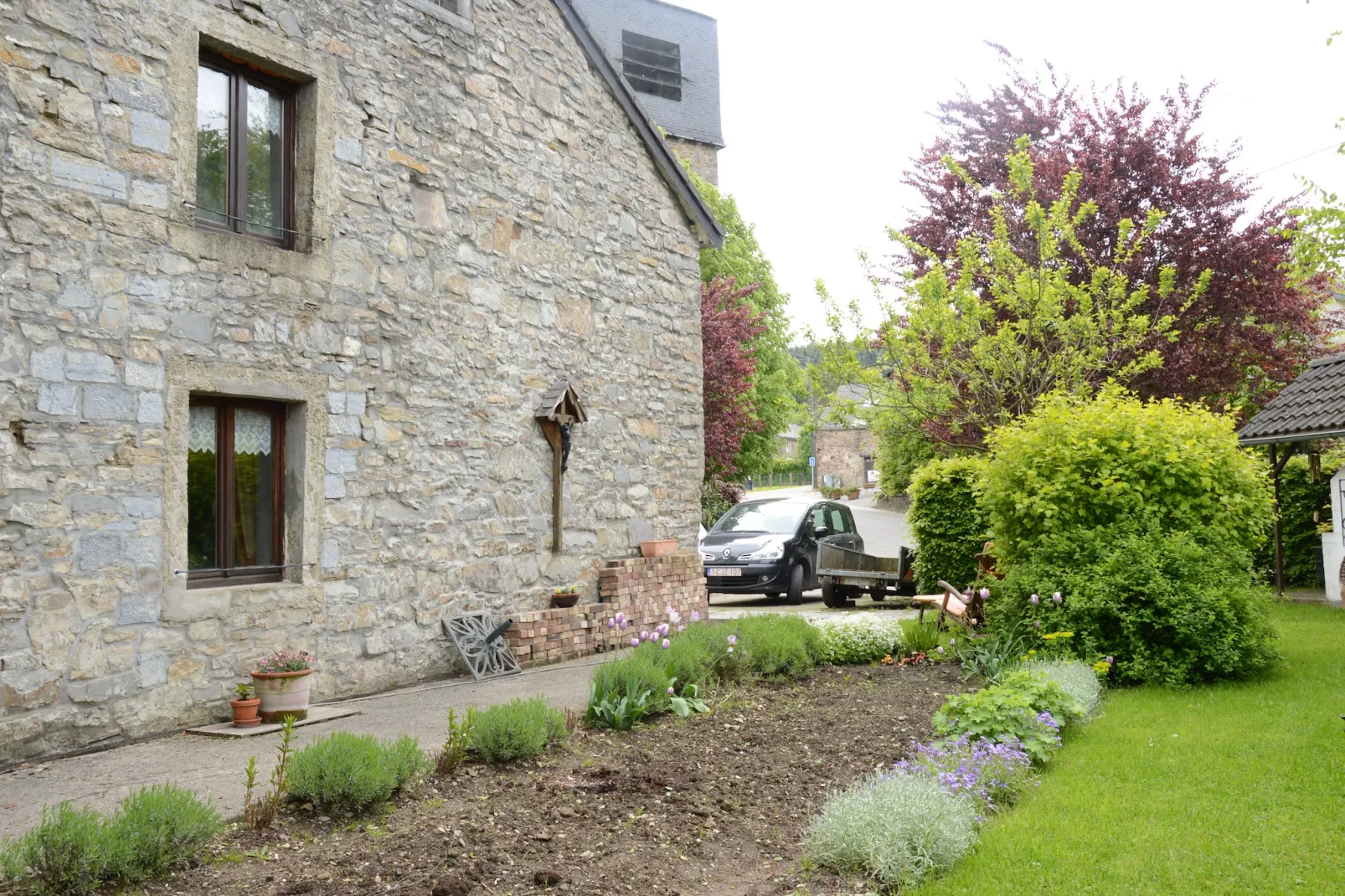 Le Clos St Isidore-Außenbereich Sommer