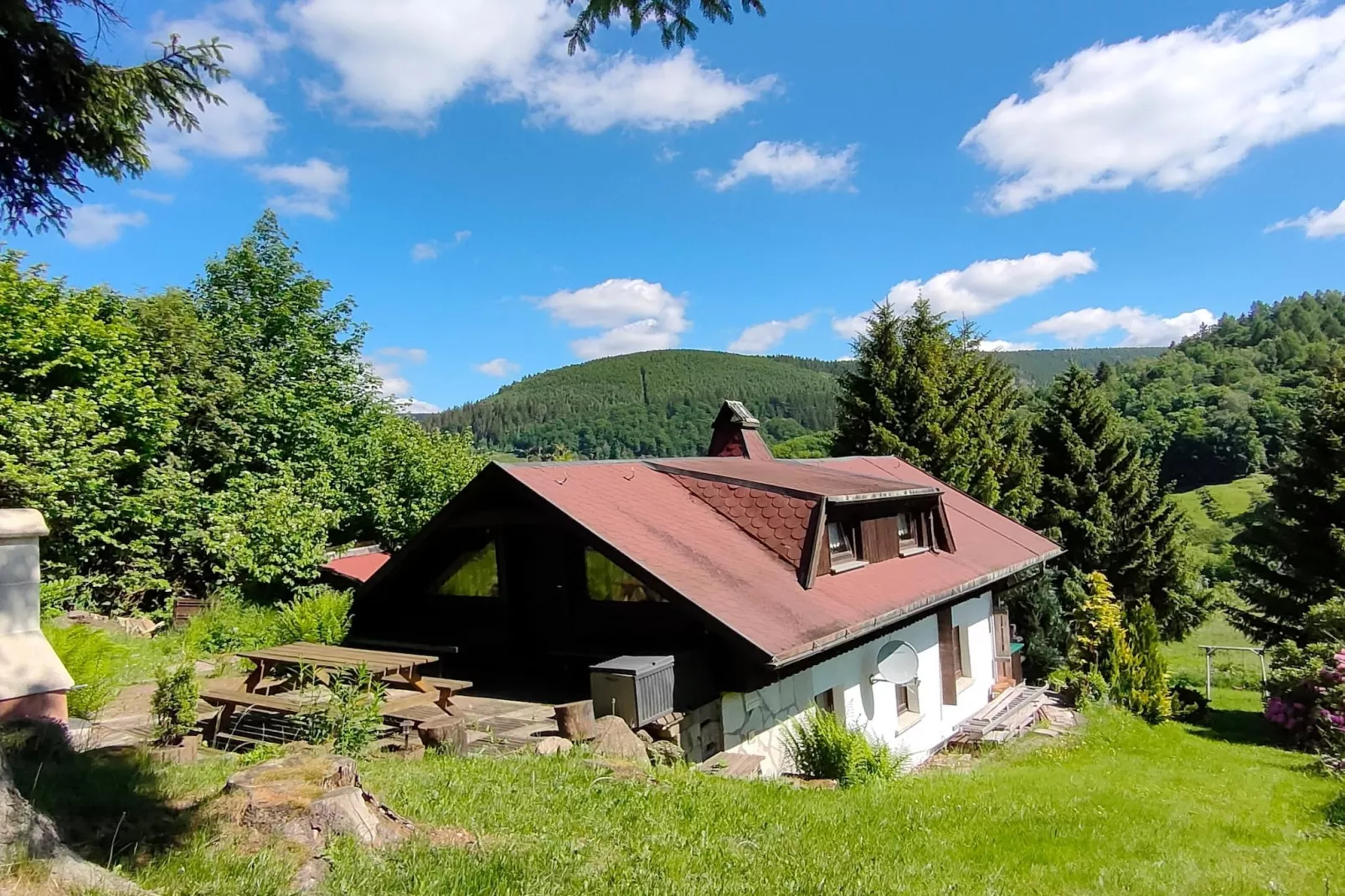 Am Hermannsberg-Exterior summer