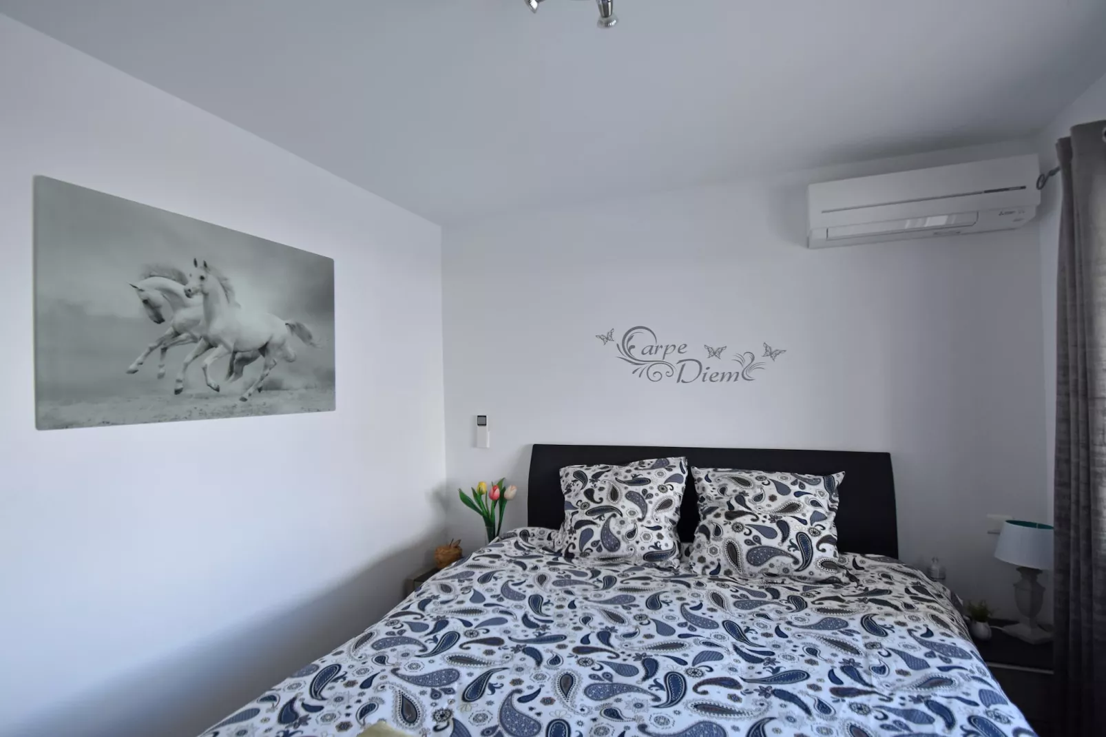 Villa Camargue-Bedroom