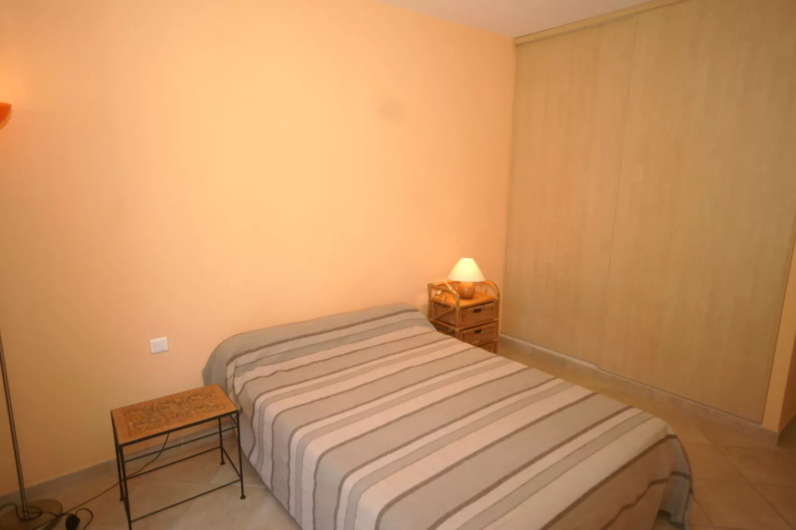 Jaune-Chambre