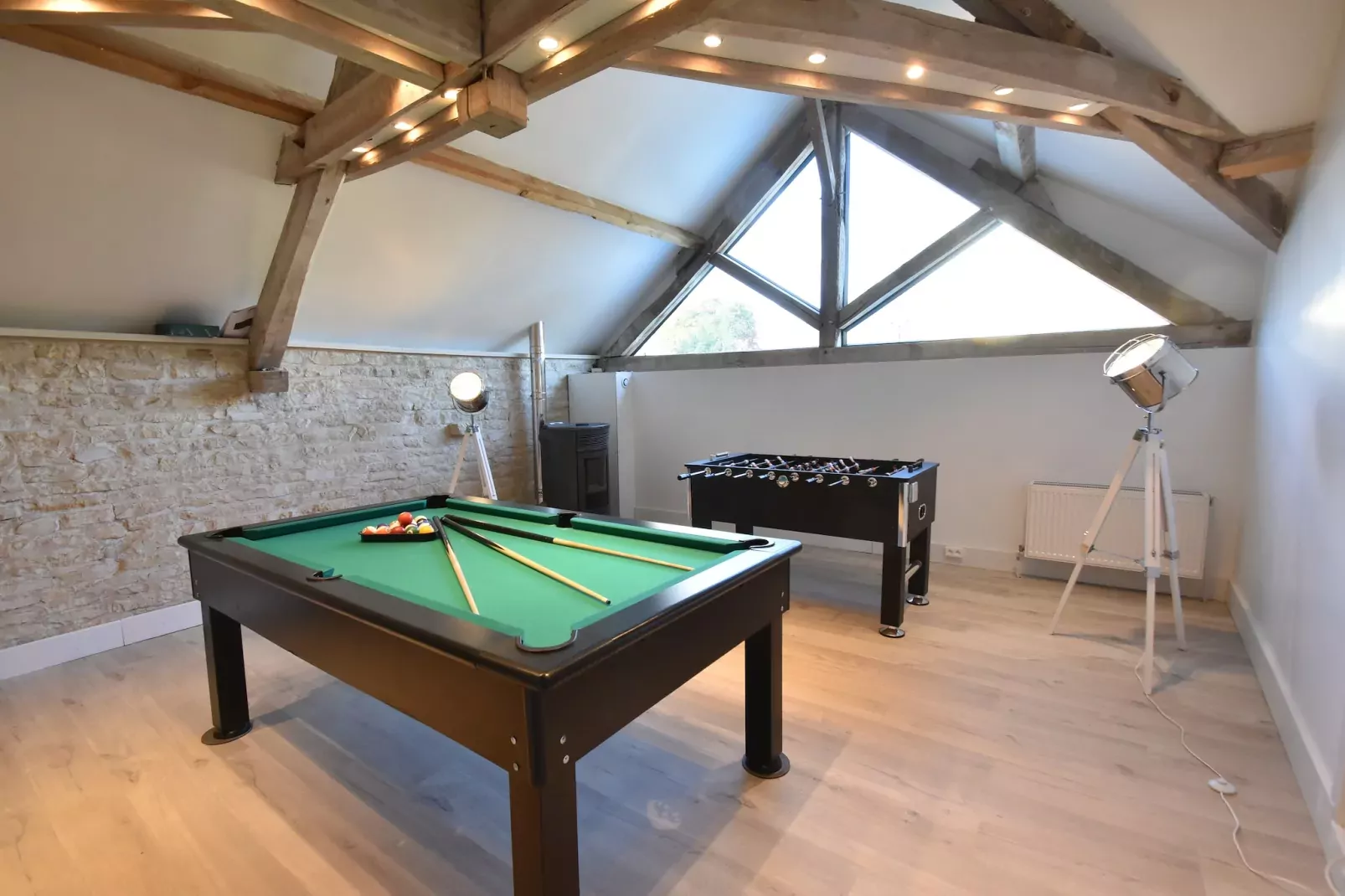 Le Commandant-Recreation room