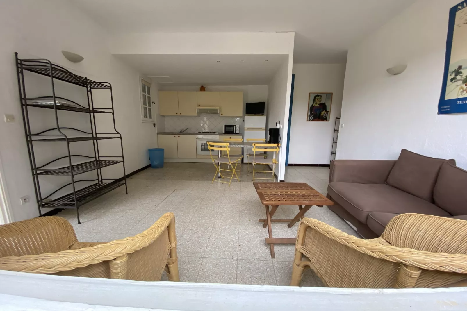 LE DALI-Wohnzimmer