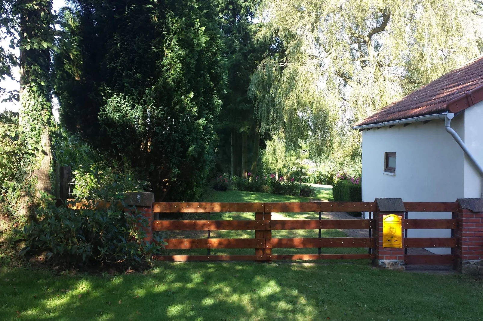 Chez Marylene-Exterior summer