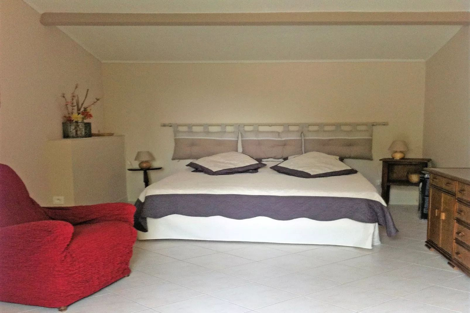Petite maison-Bedroom