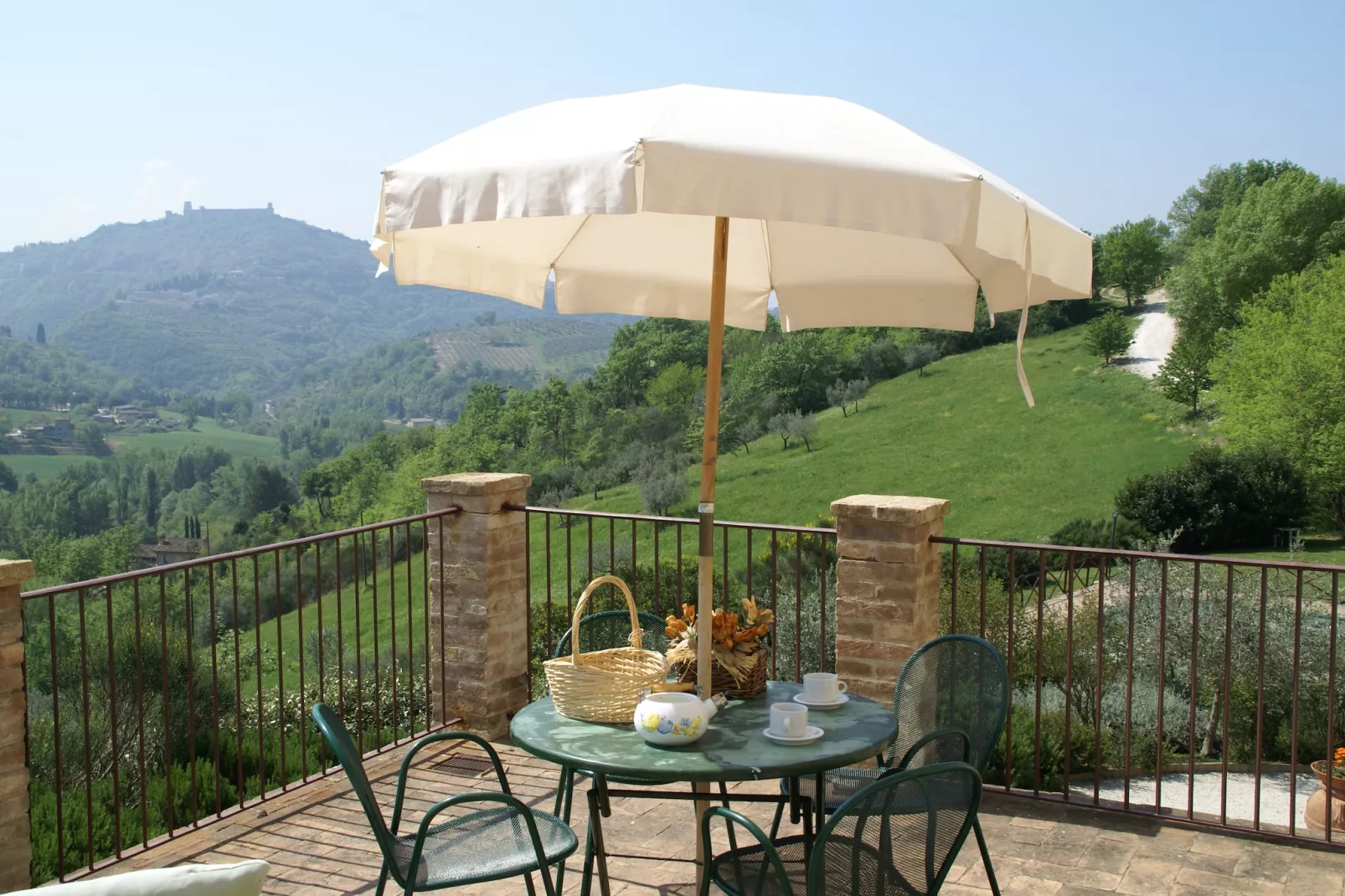 Calendula-Terrace balcony