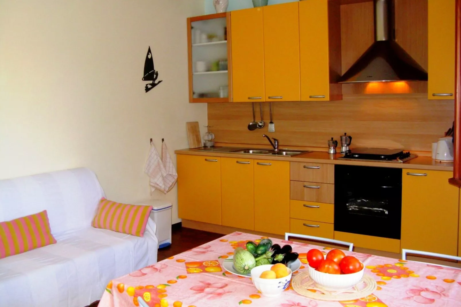 Venturi Cherry-Kitchen