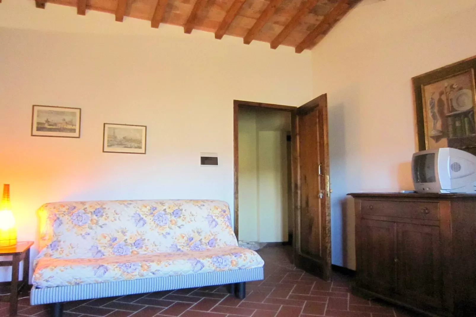 Rosa-Living room