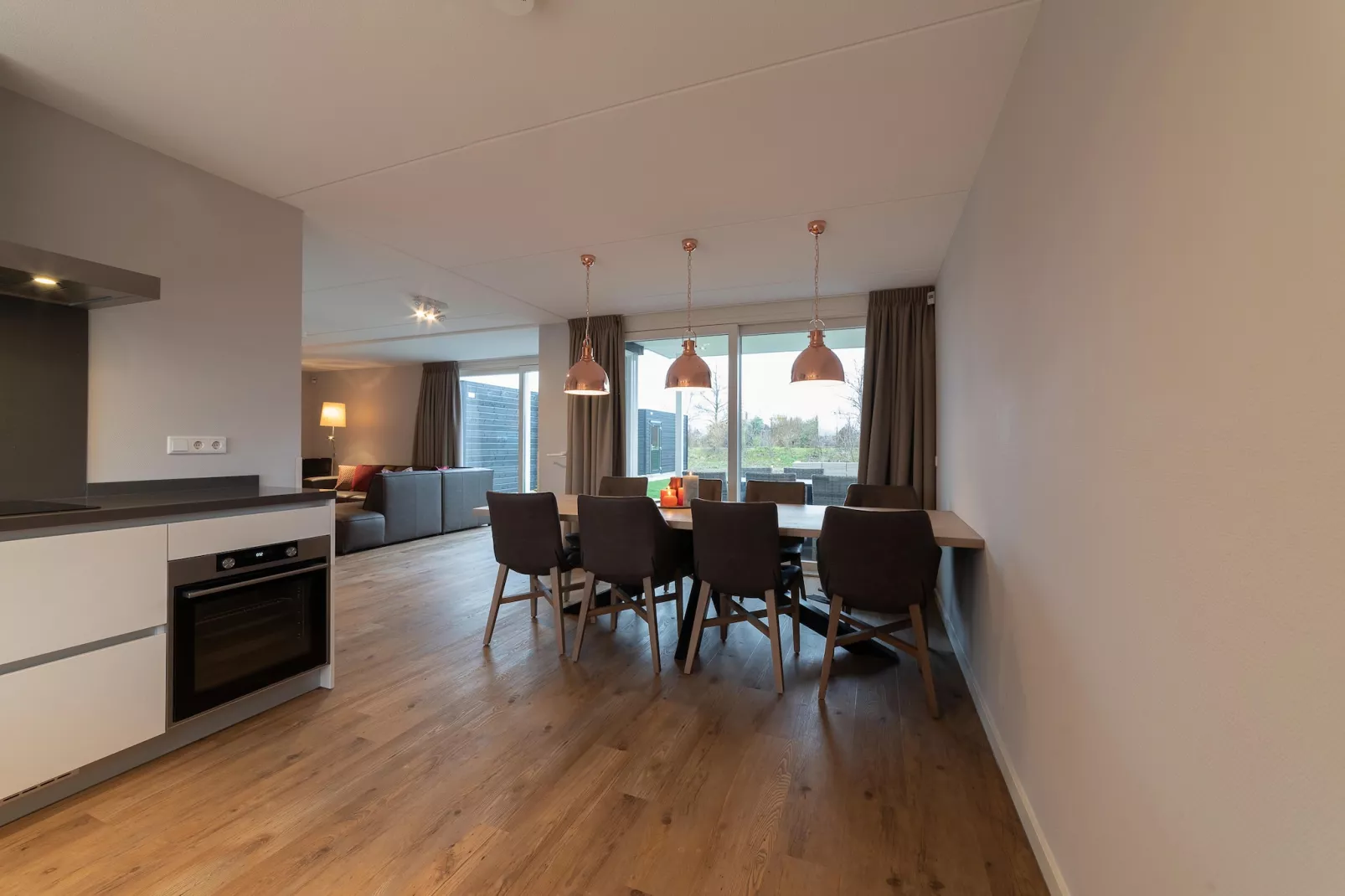 Charming Beveland Vrijstaand-Esszimmer