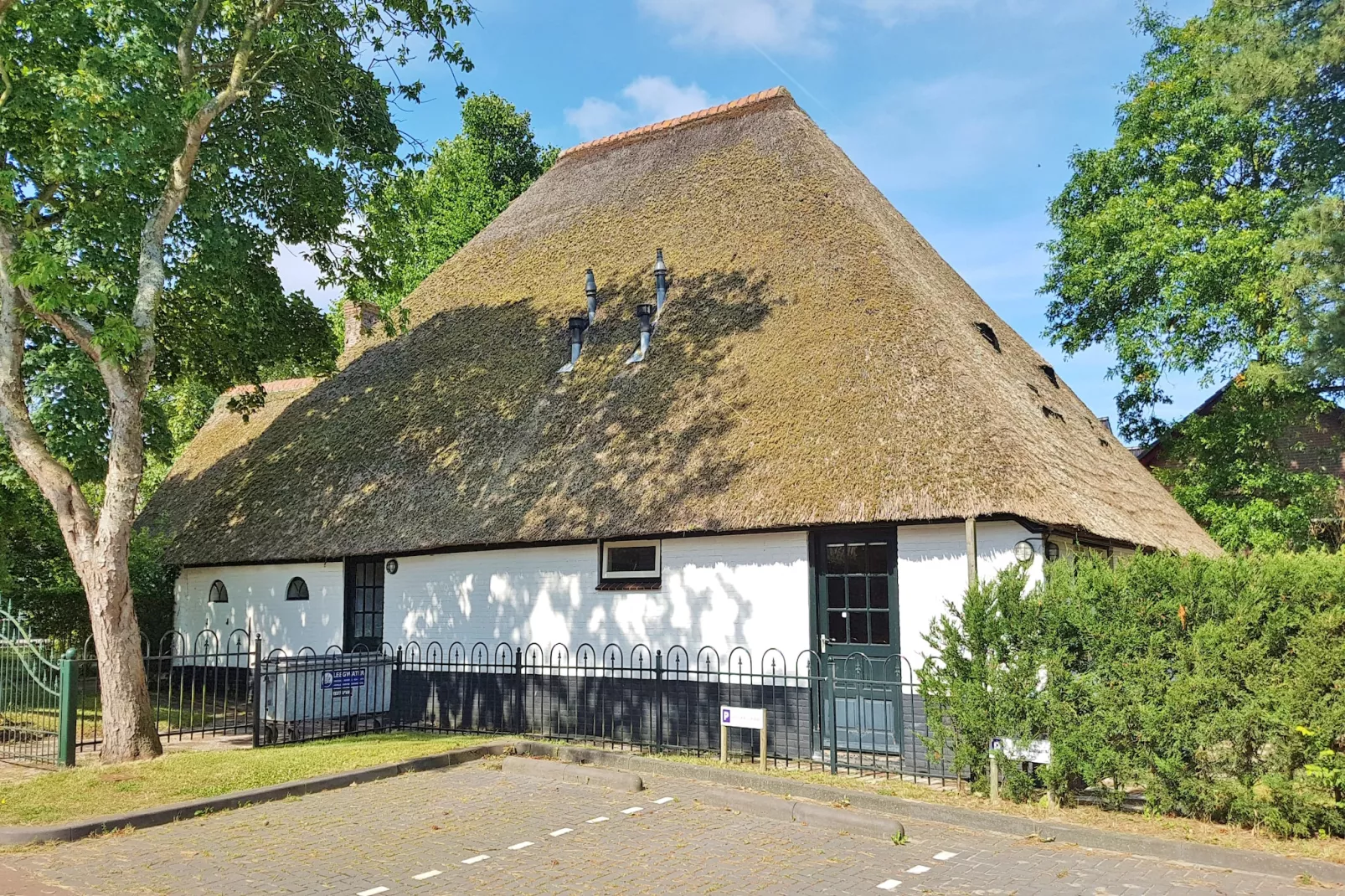 De Groene Lantaarn familie Villa-Außenbereich Sommer