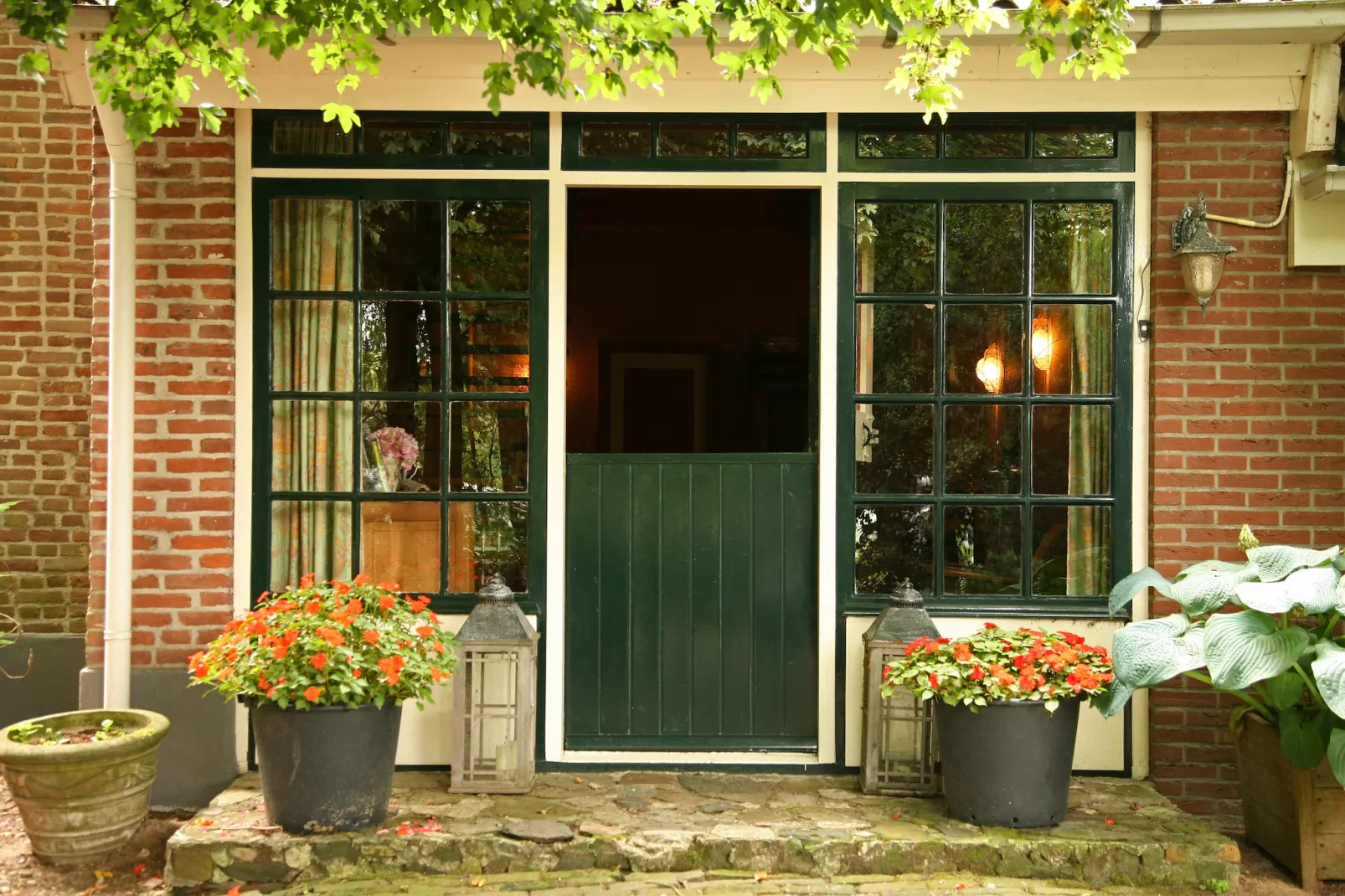 De Eekhorst-Exterior summer