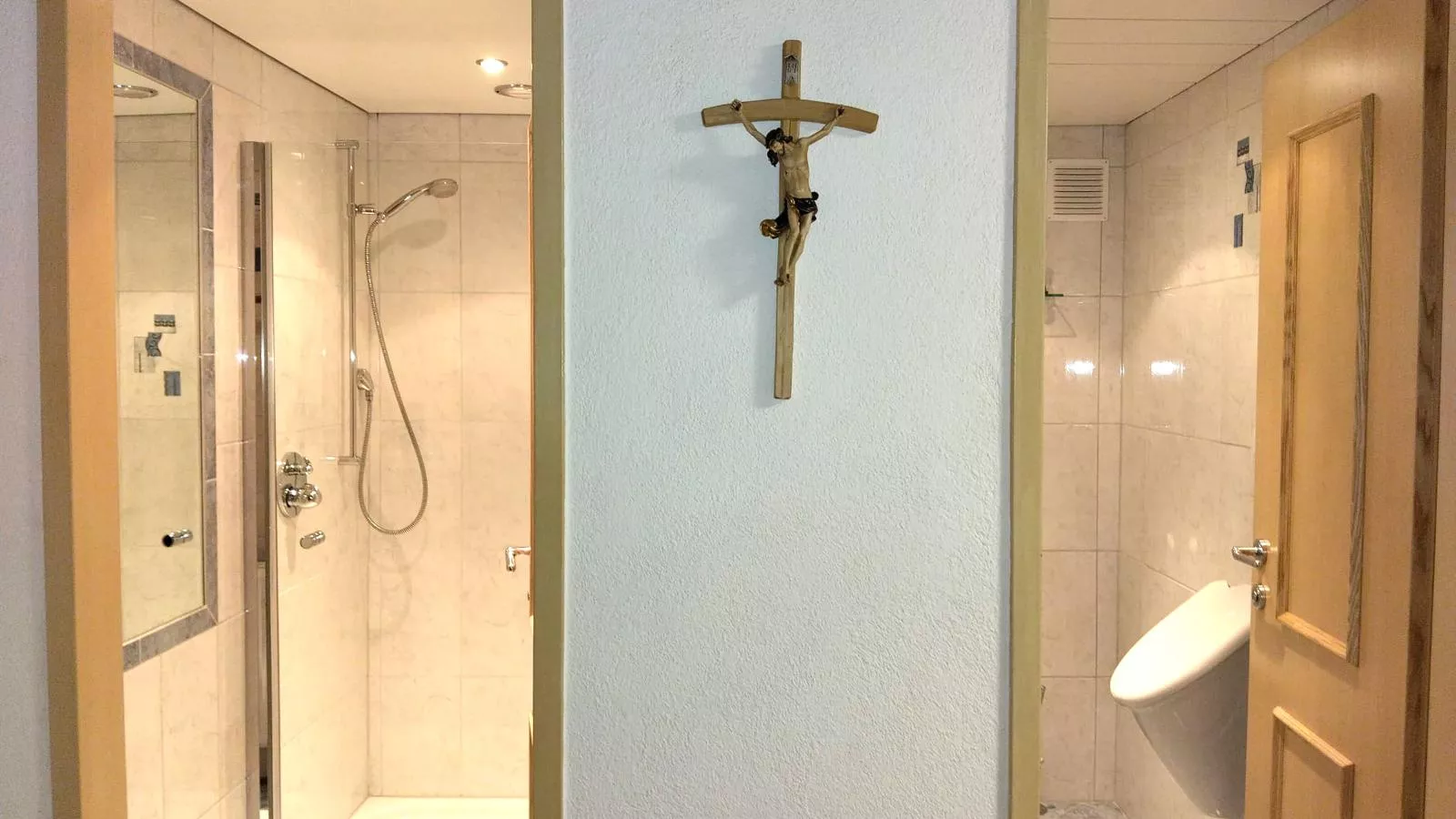 Apartment Pfister-Badezimmer