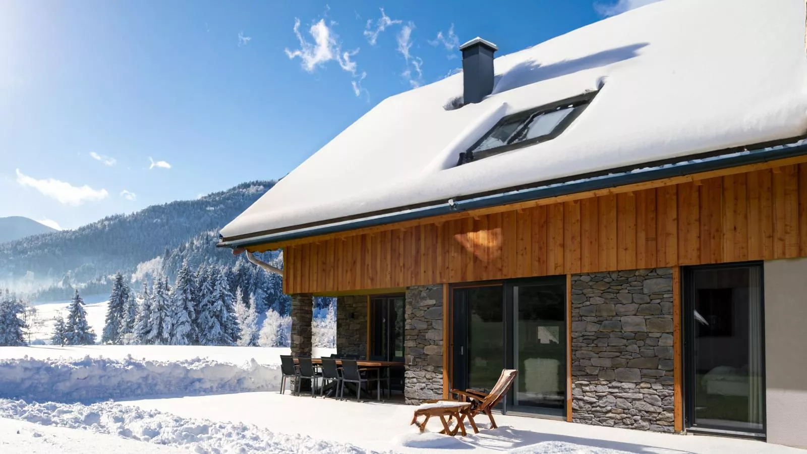 Mountain Vista-Exterior winter