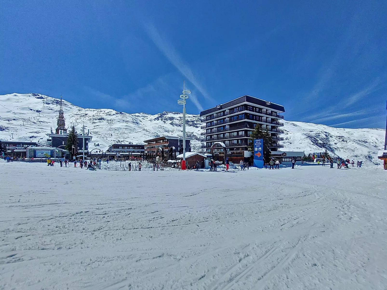 Oisans 37-Outside