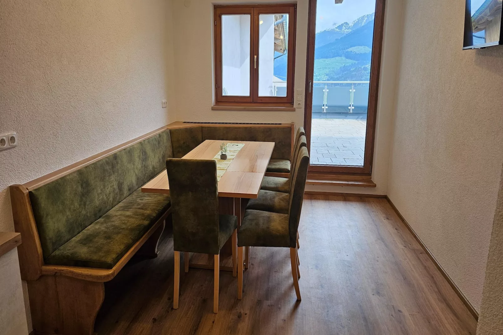 Grünlicher Hof-Kitchen