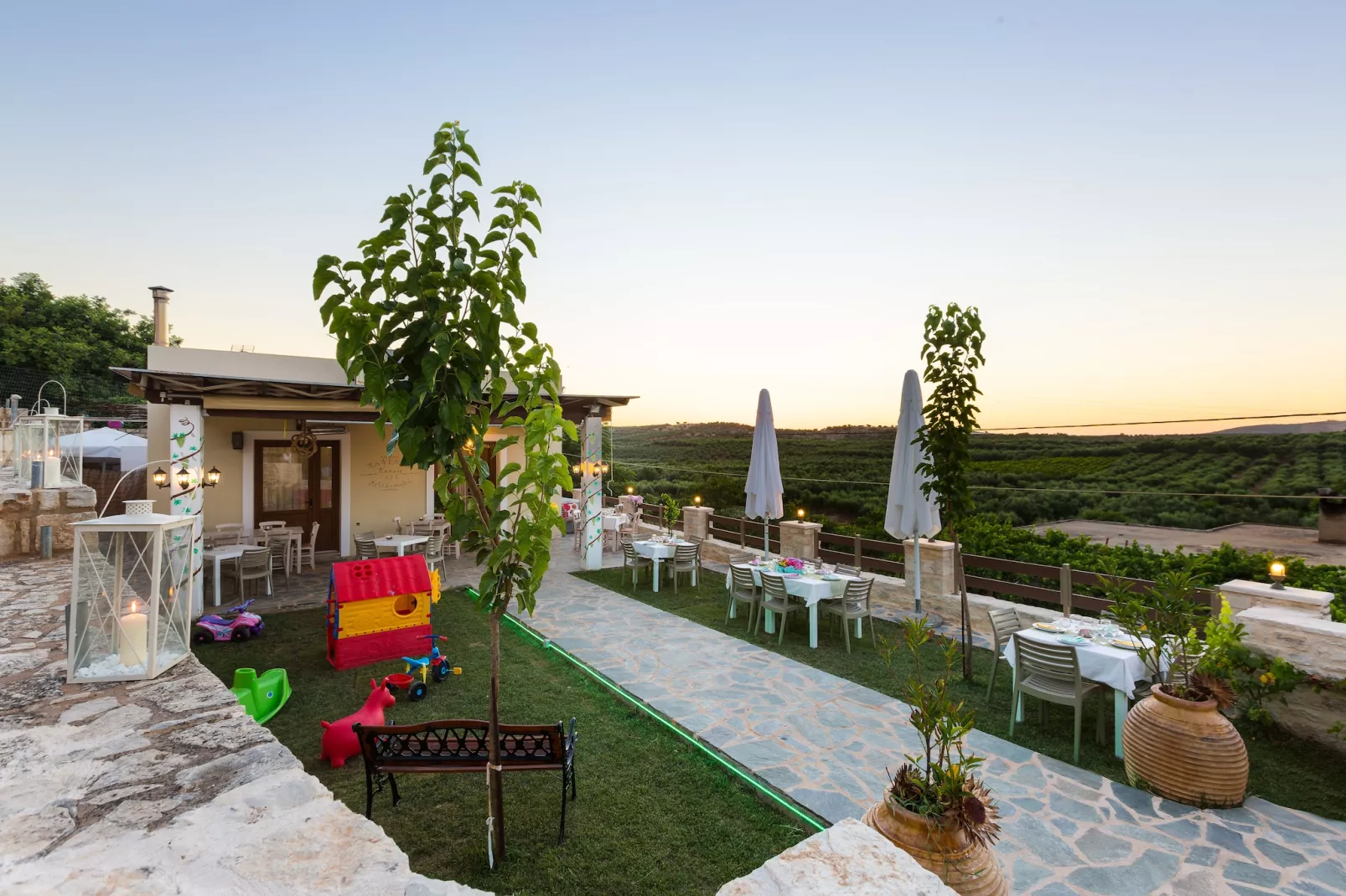 Petro Kampos Villa's-Facilities