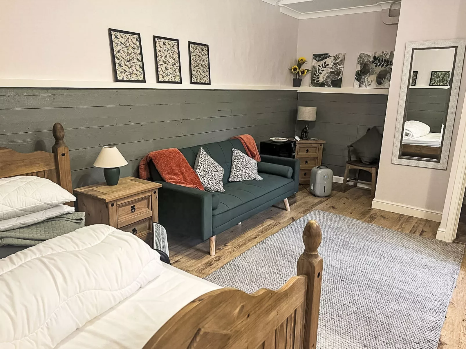 The Garden Room-Inside