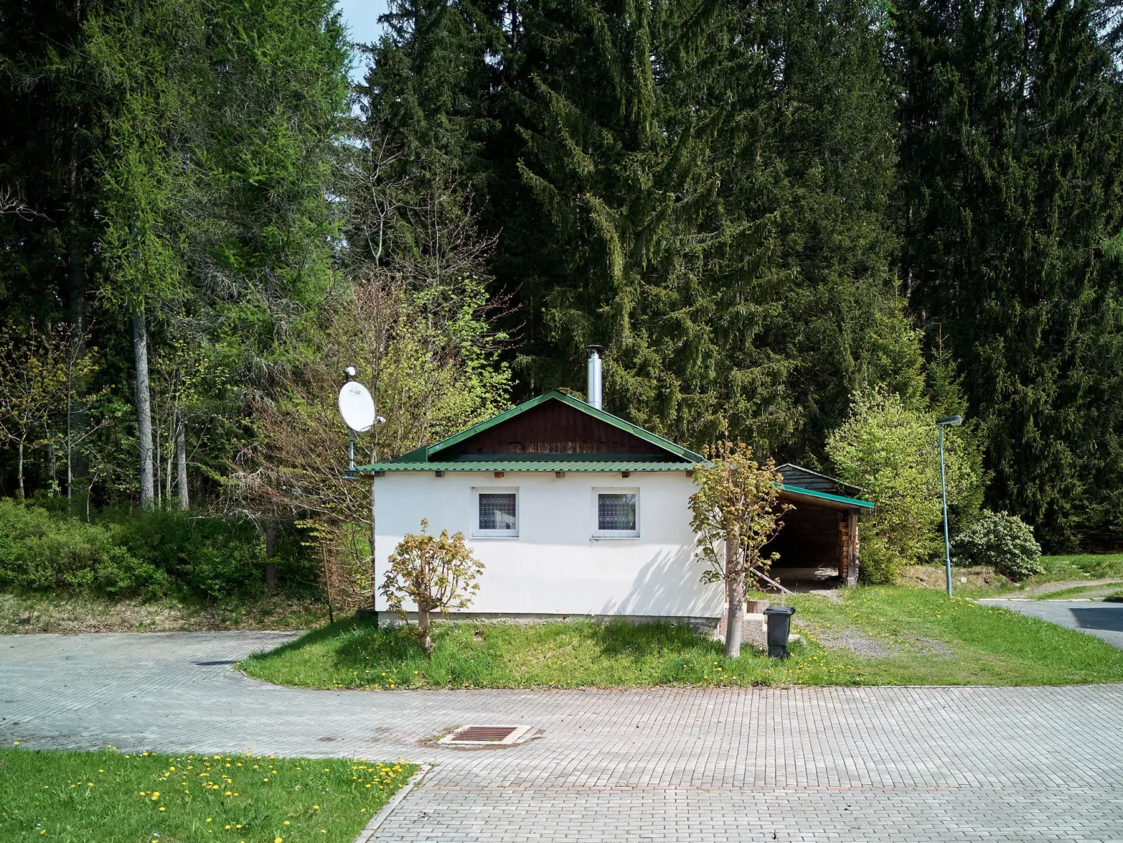 Chaloupka U lesa-Dehors