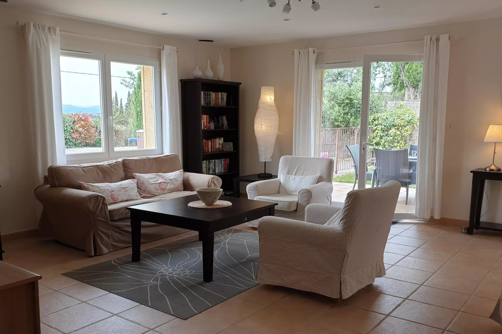 Villa Chardonnay-Living room