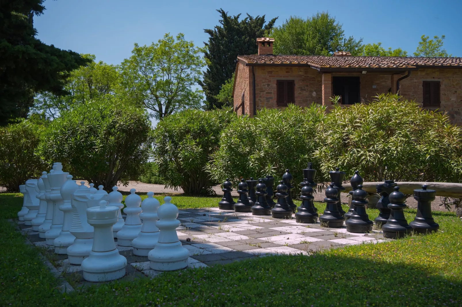 Belvedere-Gardens summer