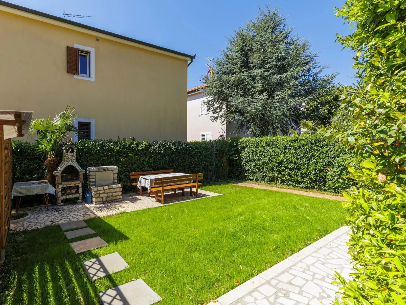 Apartmani Amaii-Draußen
